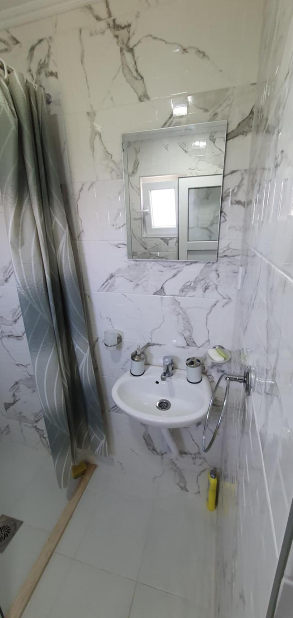 Cozzy Apartment Near The Aiport Podgorica Mitrovici  ภายนอก รูปภาพ